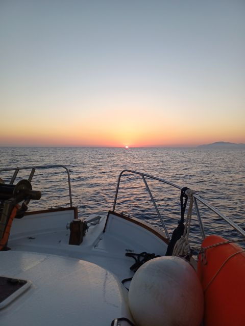 Naxos: Private Fishing Boat Trip With Fresh Onboard Meal - Importance of an Experienced Fishing Guide