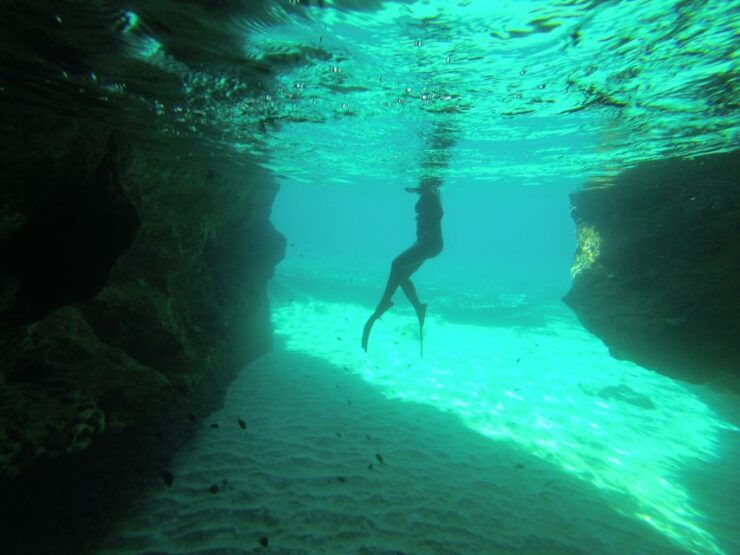 Naxos: Private Motorboat Cruise to Small Cyclades Islands - Experience