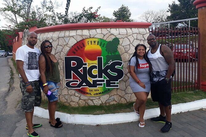 Negril 7 Miles Beach and Ricks Cafe Tour from Montego Bay - FAQs