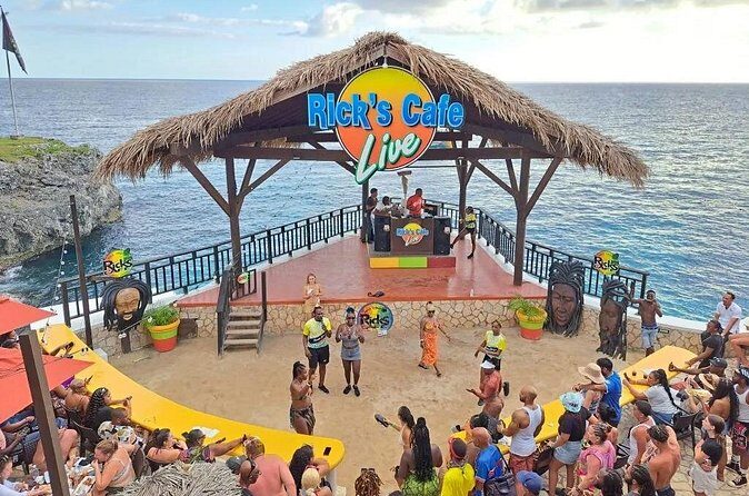 Negril Combo Experience 7 Mile Beach, Shopping and Rick's Café - Who Is This Tour Best For?  