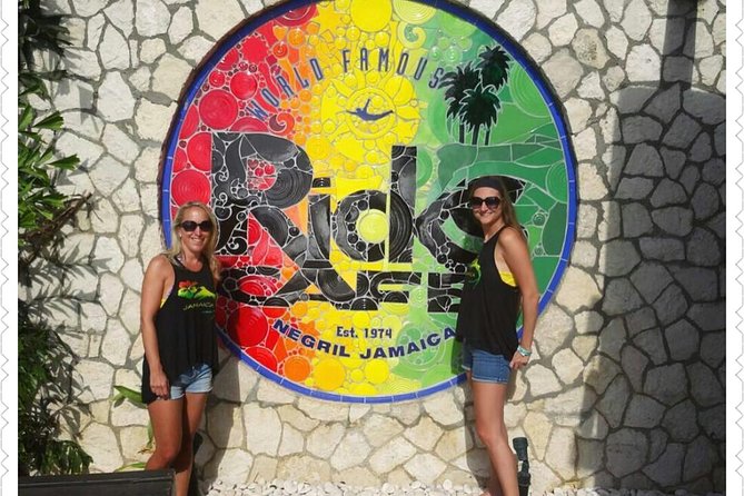 Negril Seven Miles Beach & Ricks Cafe - Ricks Cafe Cliff Divers Show