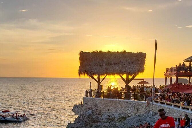 Negril Tour with stops at Seven Mile Beach and Ricks Cafe - FAQs
