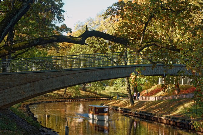 Neigbourhoods of Riga: Honest Tour Through Most Beautiful and Most Unusual Areas - Local Cuisine Delights