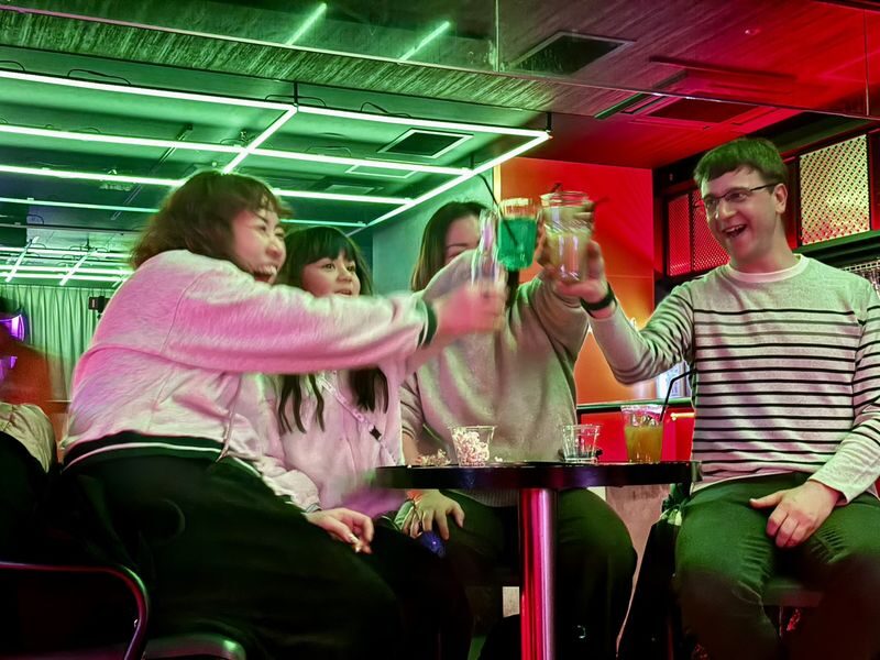 Neo-Japanese Show "OVAS" Osakas Frenzied Night Show - Choosing the early or late session