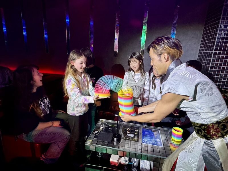 Neo-Japanese Show "OVAS" Osakas Frenzied Night Show - Drinks, food and seat choices