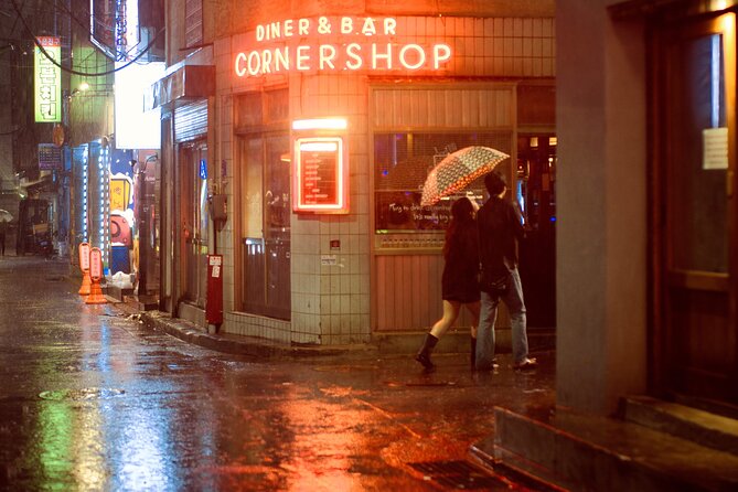 Neon Nights Photography 1 Hour Walking Tour in Seoul - Tour Inclusions