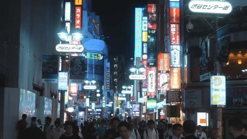 Neon Nights: Tokyo Bar Hopping Adventure - Exploring Tokyo’s Nightlife through Neon Nights