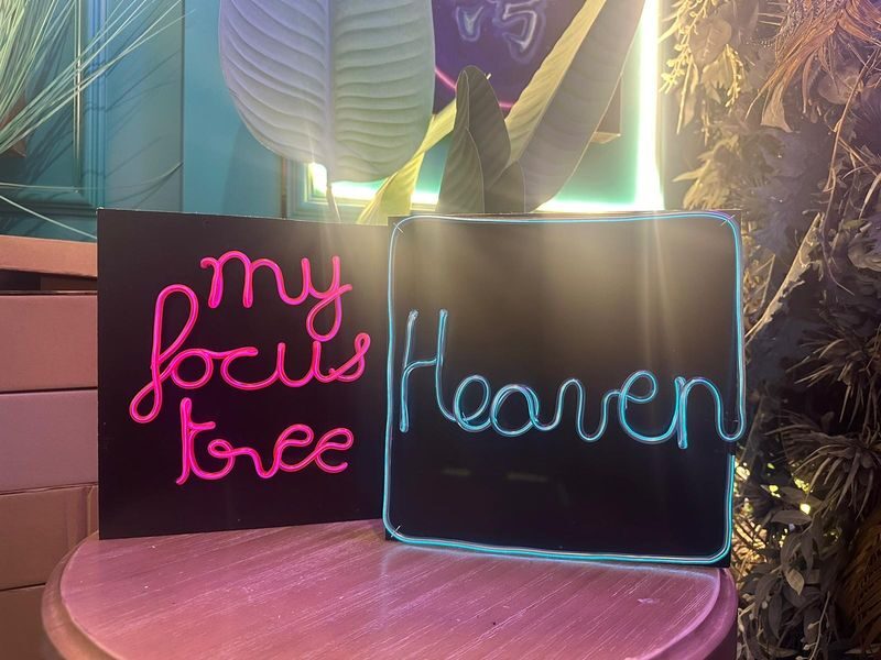 Neon Sign Workshop-Aura Art - Color Choices and Design Expectations