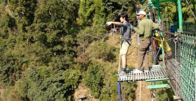 Nepal: Bungy Jumping - Safety and Preparation