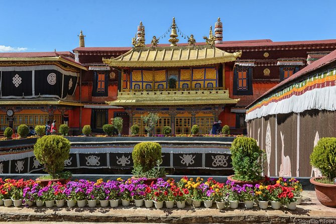 Nepal, Tibet & Bhutan Tour Start & End in Kathmandu, Visit Lhasa, Paro & Thimpu - Common Questions