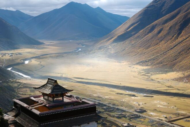 Nepal Tibet Tour 8 Days - Seamless Blending of Cultures