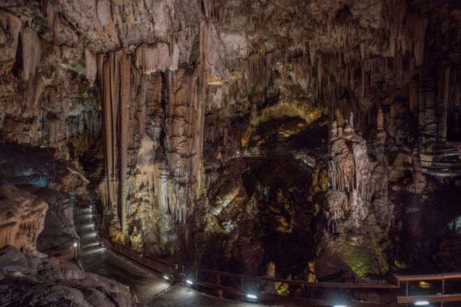 Nerja: Caves of Nerja Entry Ticket With Audio Guide - Full Description