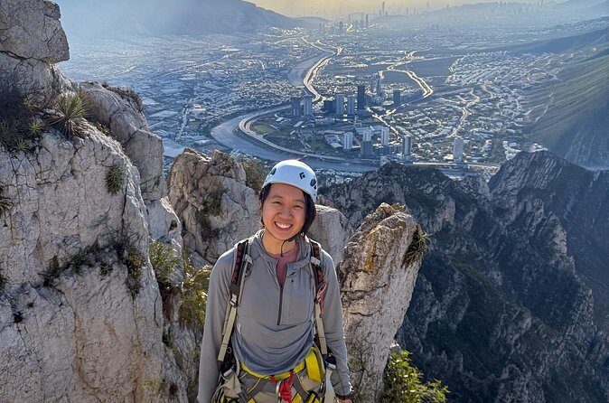 Nest of the Aguiluchos with 3 abseils and certified guides - The Sum Up