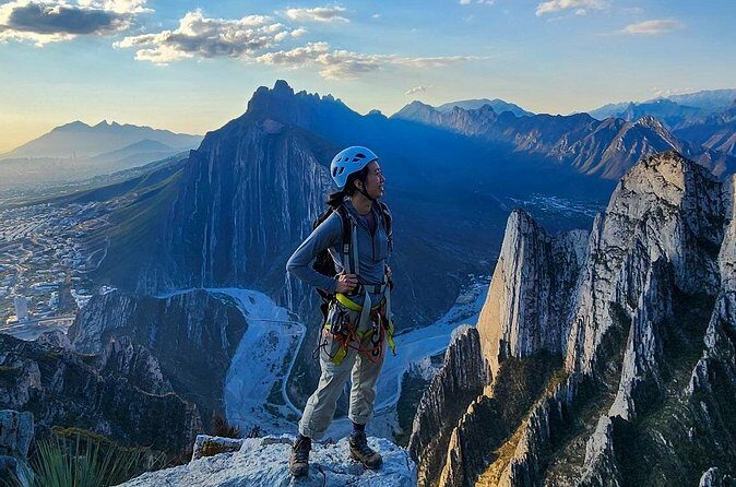 Nest of the Aguiluchos with 3 abseils and certified guides - FAQ