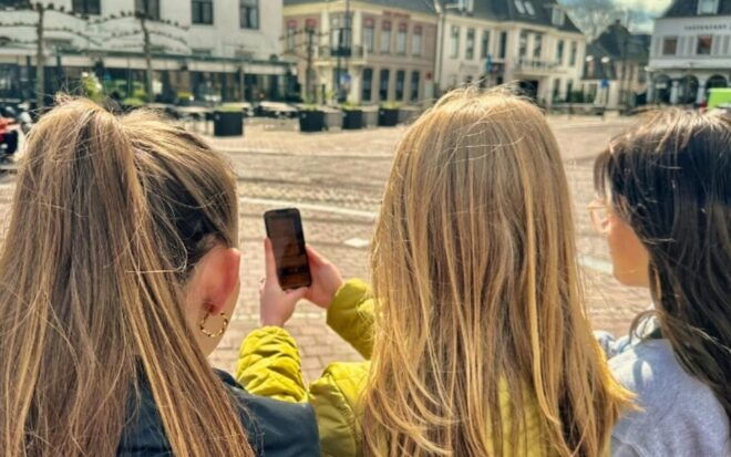 Netherlands: The Hunt City Game for 2 Teams or More - Navigation and Tasks