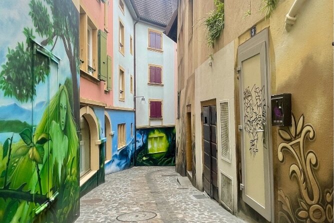 Neuchâtel Scavenger Hunt and Sights Self-Guided Private Tour - The Sum Up