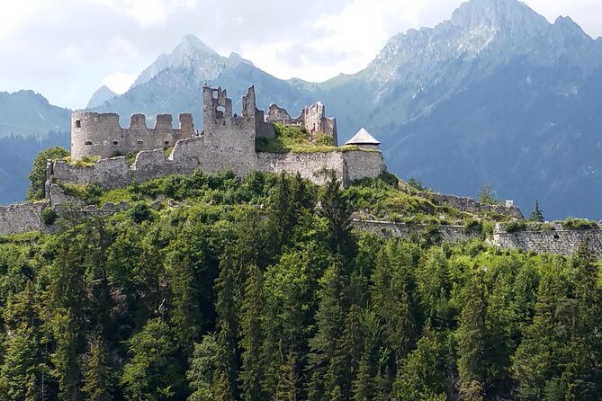 Neuschwanstein and Hohenschwangau plus Oberammergau Private Tour - Transportation and Comfort