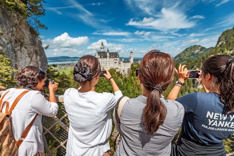 Neuschwanstein Castle: Private tour to suit your taste - A Closer Look at the Bavarian Adventure