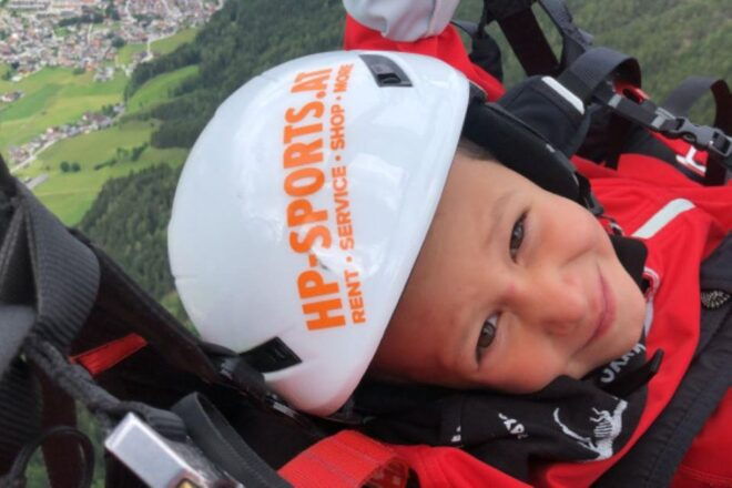 Neustift Im Stubaital: Childrens Tandem Flight - Booking Process
