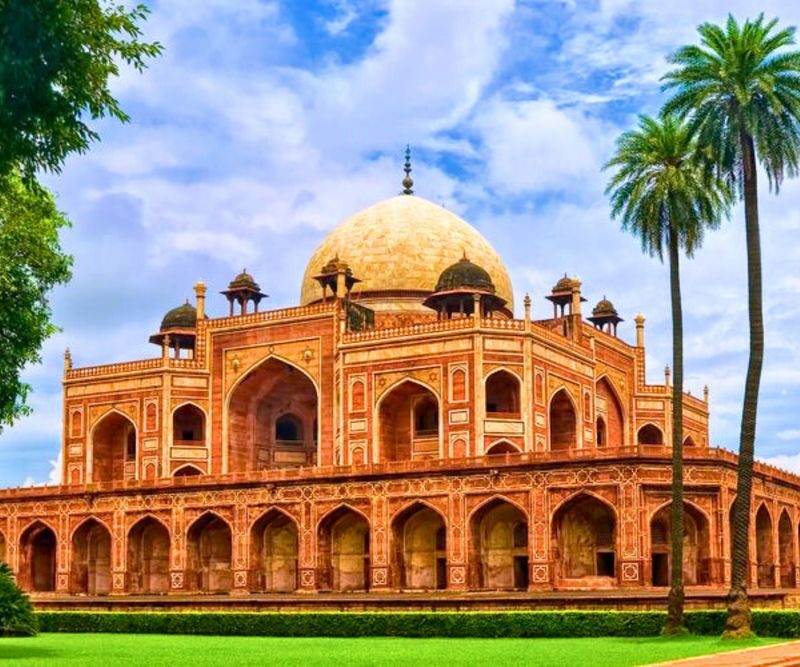 New Delhi, Agra & Jaipur: 3-Day India Golden Triangle Tour - The car and the people behind the trip