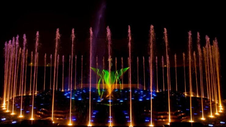 New Delhi: Akshardham Exhibition, Light and Water Show Tour - Tour Details