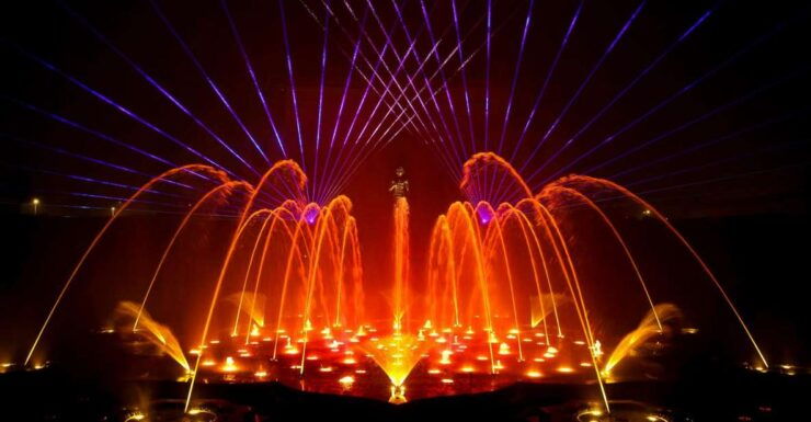 New Delhi: Akshardham Exhibition, Light & Water Show Tour - Experience Highlights