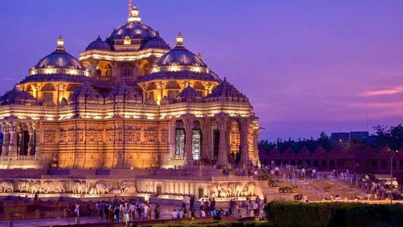 New Delhi: Akshardham Temple Private Evening Tour light show - An In-Depth Look at the Akshardham Private Evening Tour
