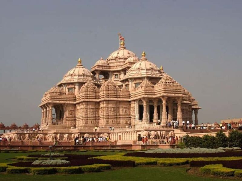 New Delhi: Akshardham Temple Tour + Water Light Show - A Detailed Look at the Experience