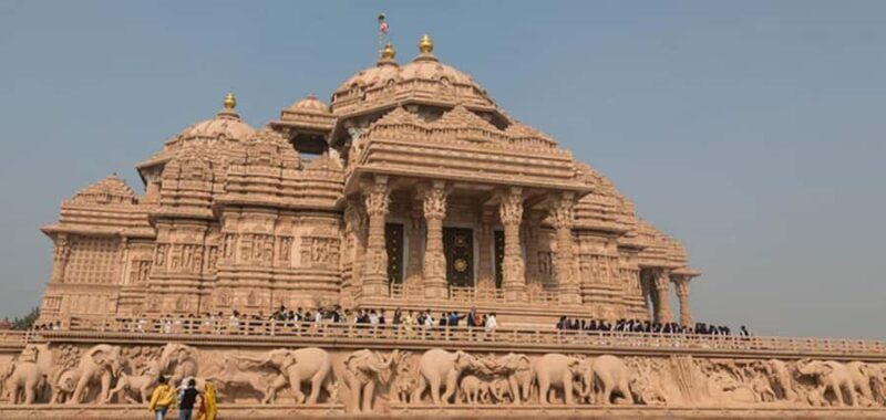 New Delhi: Akshardham Temple Tour + Water Light Show - FAQ