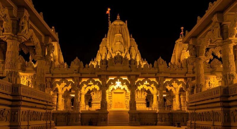 New Delhi: Akshardham Temple Tour + Water Light Show - Who Should Consider This Tour?