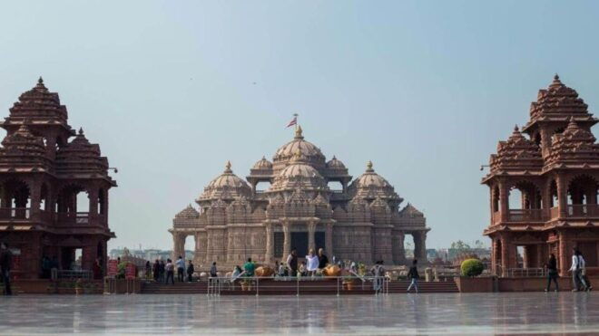 New Delhi: Akshardham Temple Tour With Water and Light Show - Highlights
