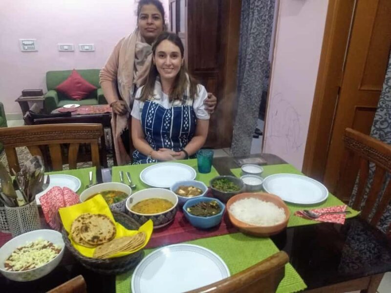 New Delhi: Celebrate Eid & Enjoy Lavish Dinner with a Family - FAQ