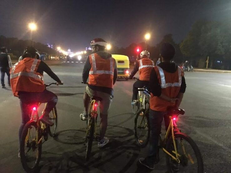 New Delhi: India Gate & Gurudwara Cycle Tour - Experience Highlights
