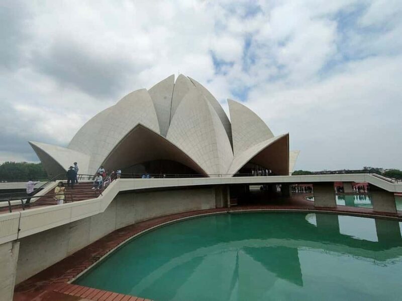 New Delhi: Lotus Temple Guided Tour with Hotel Pickup - What Do Travelers Say?
