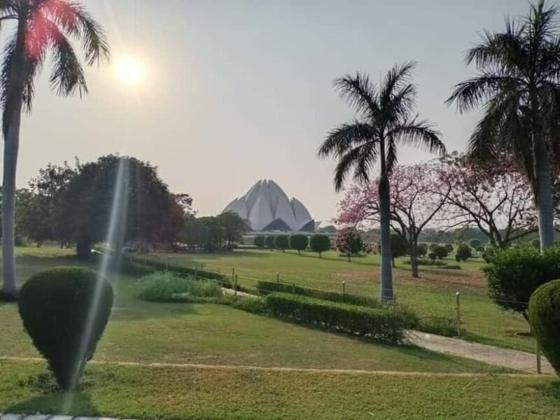 New Delhi: Lotus Temple Private Tour with Skip-the-Line - Good To Know