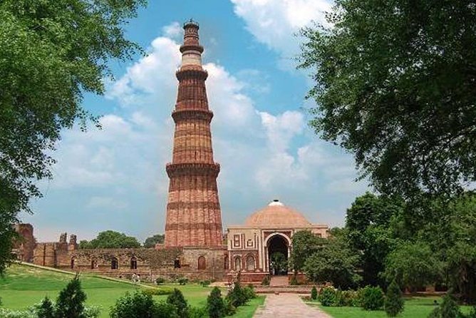 New Delhi & Old Delhi Full Day City Tour by Private AC Car - Inclusions and Services