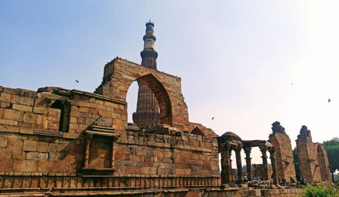 New Delhi: Private 3-Day Golden Triangle Tour With Lodging - Day 1 - Arriving in Delhi and Agra