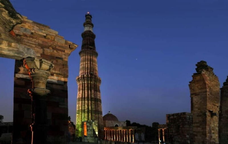 New Delhi: Qutub Minar Light & Sound Show with Dinner - Good To Know