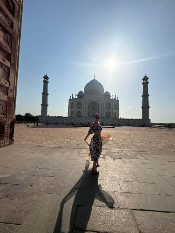 New Delhi: Same-Day Taj Mahal Group Tour at Economical Price - Good To Know
