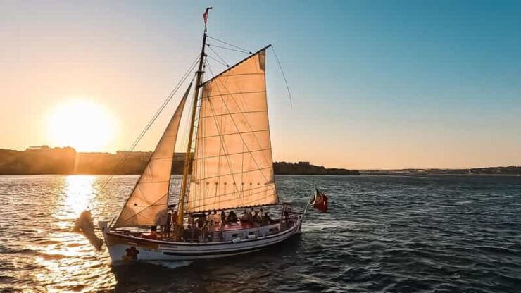 NEW Lagos: Traditional Sailing Sunset Tour W/Prosecco - Good To Know