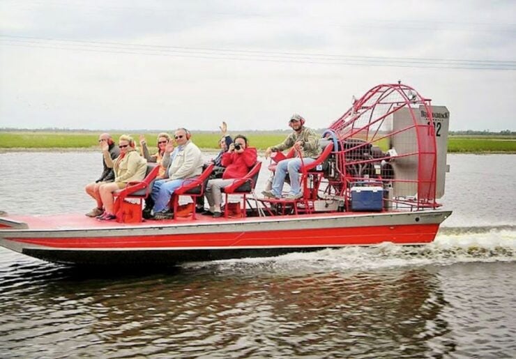 New Orleans: 10 Passenger Airboat Swamp Tour - Small Group Limit and Accessibility