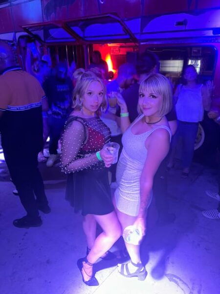 New Orleans Bar Crawl | The Epic Group - Drink Specials and Discounts