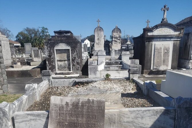 New Orleans Cemetery Insiders Tour: See Inside Our Cemeteries - Unique Burial Customs: Above-Ground Traditions Revealed
