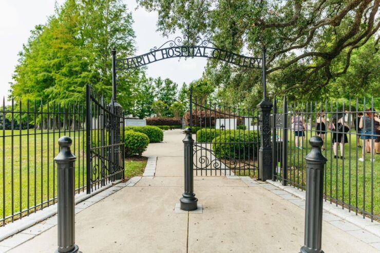 New Orleans: Cemetery Tour - Experience Highlights and Locations