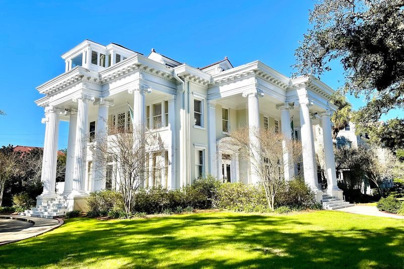 New Orleans City and Cemetery 3-Hour Bus Tour - Key points to know before you go