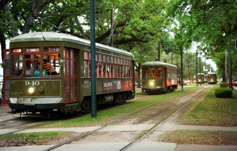 New Orleans City and Cemetery 3-Hour Bus Tour - St. Charles Avenue, Audubon Park, and the Garden District