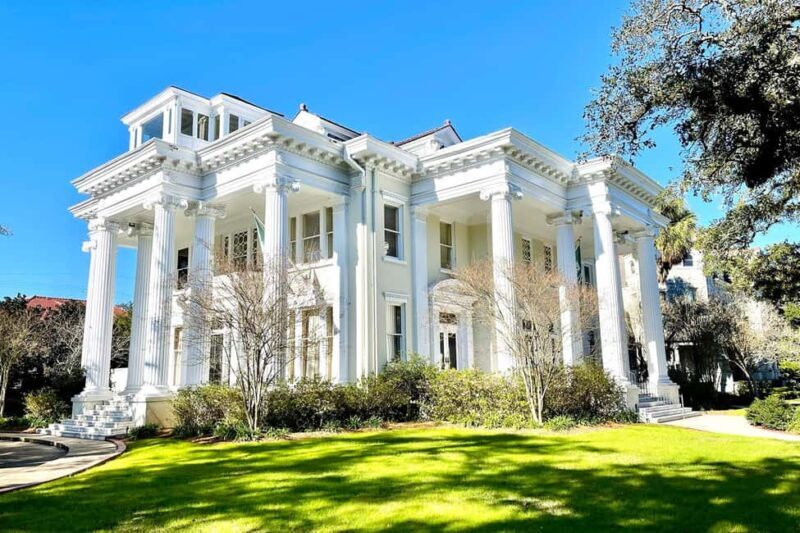 New Orleans: City & Cemetery Tour + Garden District Stroll - The Bottom Line