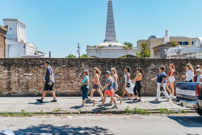 New Orleans City of the Dead St Louis Cemetery No. 1 Tour - Tour Guides