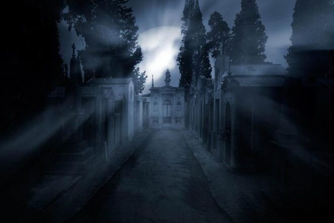 New Orleans Dark History Walking Tour - Exploring Sites of Tragic Deaths