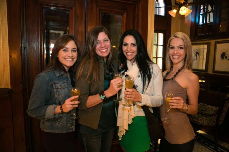 New Orleans: Early Evening Cocktail History Tour - Historic Bar Visits
